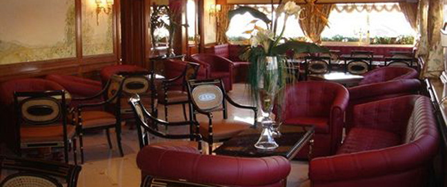 Champagne Palace Hotel - Lounge