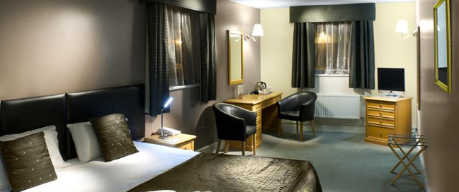 Chancellors Hotel and Conference Centre Suite Bedroom