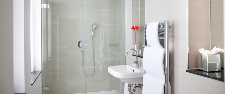 Charing Cross - Ensuite Bathroom Charing Cross - Ensuite Bathroom