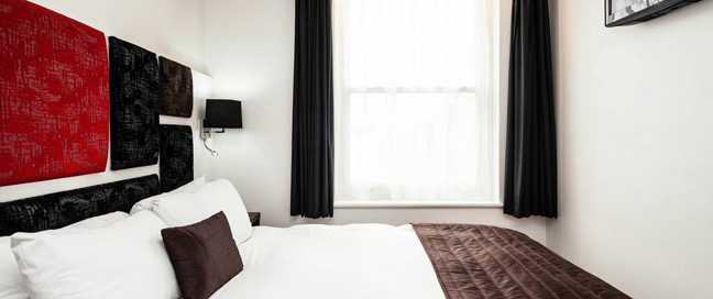 Chiswick Rooms - Double Room Bed Chiswick Rooms - Double Room Bed