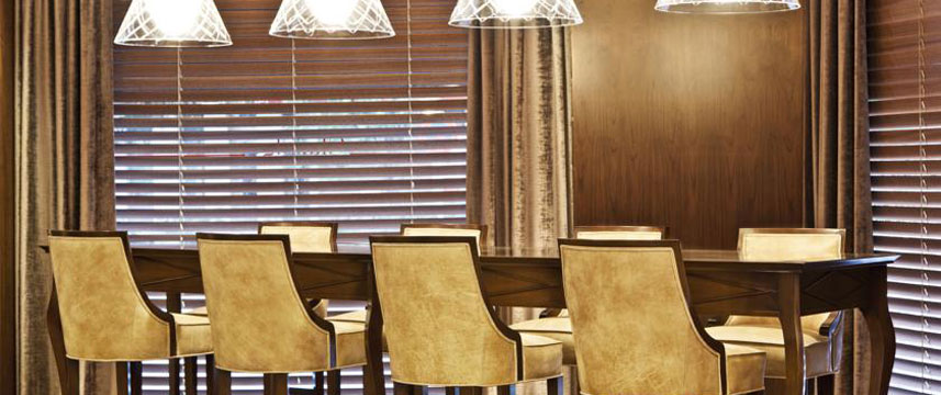 Claridge Hotel - Bar Seating