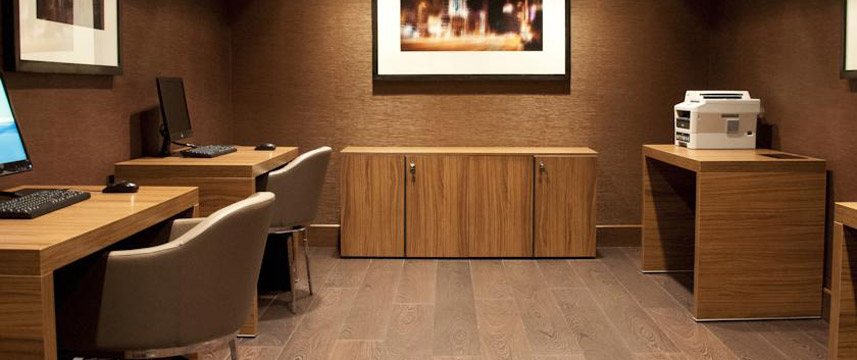 Claridge Hotel - Desks