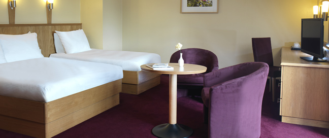 Clayton Hotel Dublin Airport - Family Room