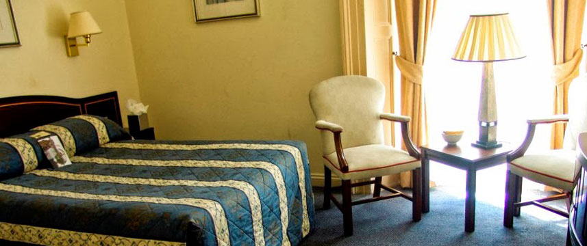 Clifton Hotel - Bedroom