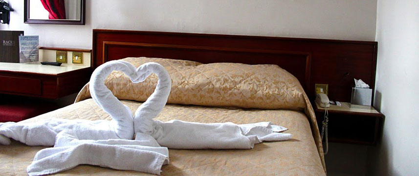 Clifton Hotel - Double Room Clifton Hotel - Double Room