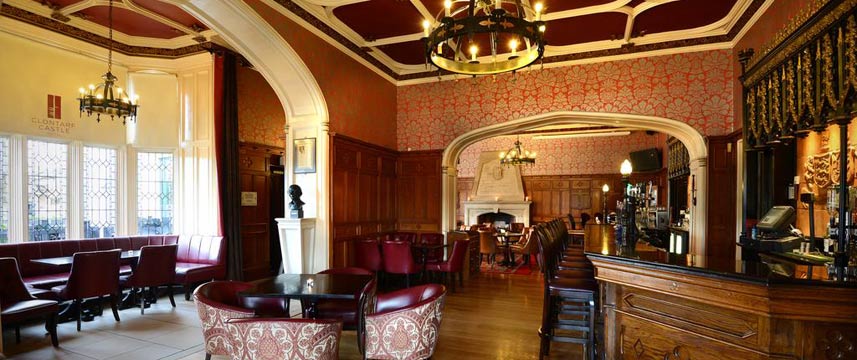 Clontarf Castle Hotel - The Knights Bar