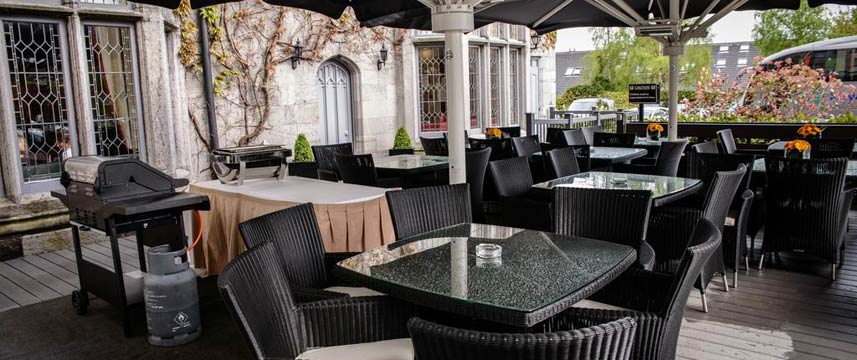 Clontarf Castle Hotel - The Terrace Tables