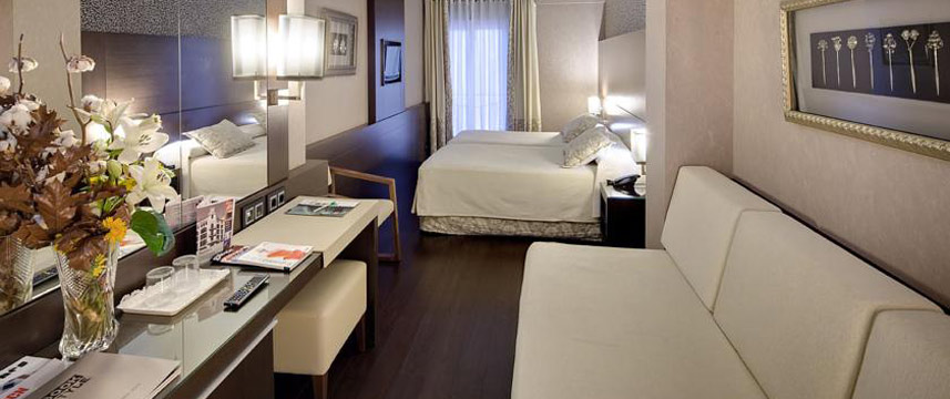 Colonial - Room Detail Colonial - Room Detail