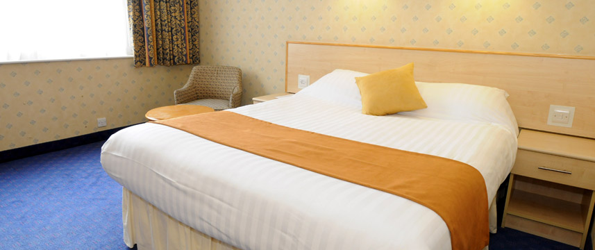 Comfort Hotel Finchley - Double Bedroom