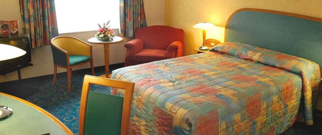 Comfort Inn Heathrow Double bed