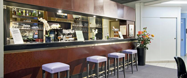 Comfort Inn Rosny sous Bois Bar Seating