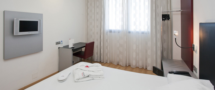 Confortel Aqua 3 Room Features