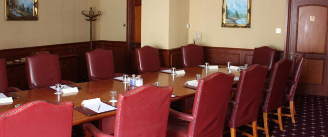 Coppid Beech Hotel - Meeting Room