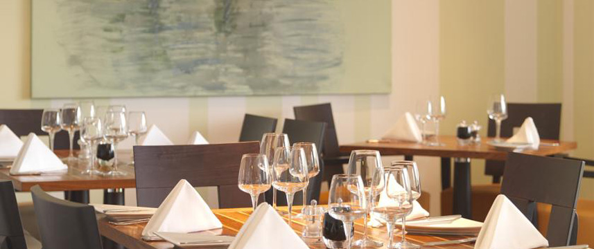 Cork International Airport Hotel - Restaurant Tables