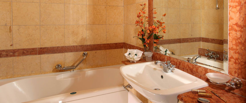 Cristoforo Colombo - Bath Room