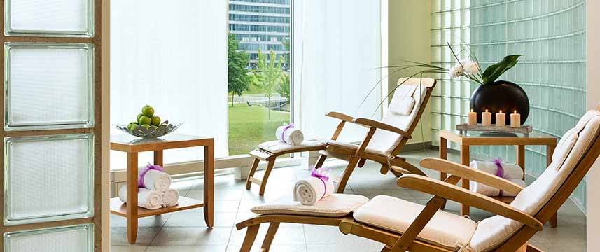 Crowne Plaza Brussels Airport - Fitness Suite Lounge Crowne Plaza Brussels Airport - Fitness Suite Lounge