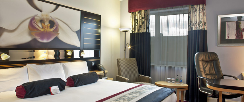 Crowne Plaza Dublin Northwood - Club Bedroom Crowne Plaza Dublin Northwood - Club Bedroom