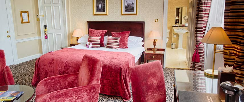 Crowne Plaza Edinburgh Double Bedroom