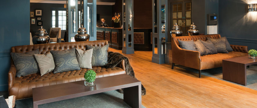 Crowne Plaza Edinburgh Reception