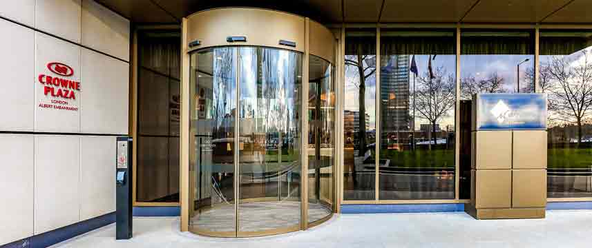 Crowne Plaza London Albert Embankment - Entrance Crowne Plaza London Albert Embankment - Entrance