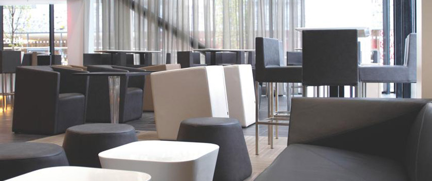 Crowne Plaza Manchester City - Lounge Crowne Plaza Manchester City - Lounge
