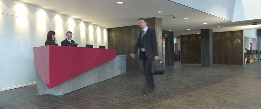 Crowne Plaza Manchester City - Reception Crowne Plaza Manchester City - Reception