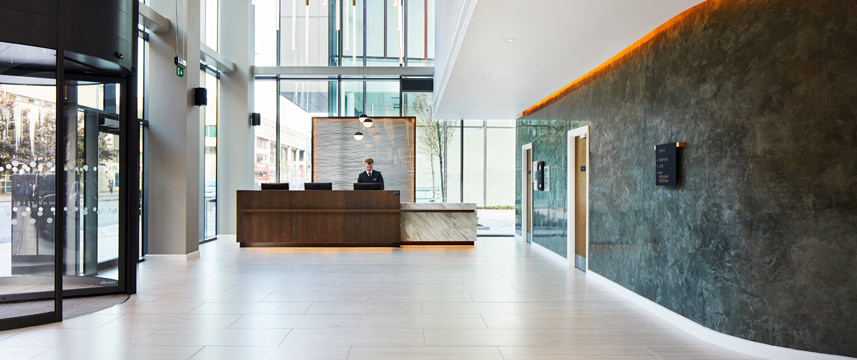 Crowne Plaza Manchester Oxford Road - Entrance Crowne Plaza Manchester Oxford Road - Entrance