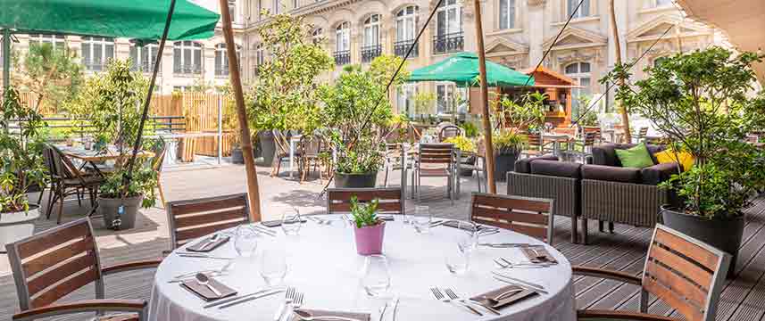 Crowne Plaza Paris Republique - Terrace Dining
