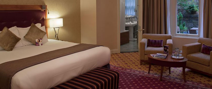 Crowne Plaza Royal Terrace - Club Room Crowne Plaza Royal Terrace - Club Room