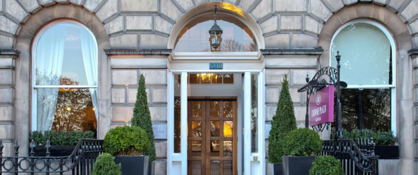 Crowne Plaza Royal Terrace - Entrance Crowne Plaza Royal Terrace - Entrance