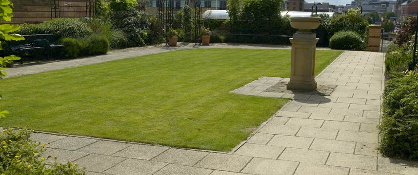 Crowne Plaza Royal Victoria Sheffield - Gardens Crowne Plaza Royal Victoria Sheffield - Gardens