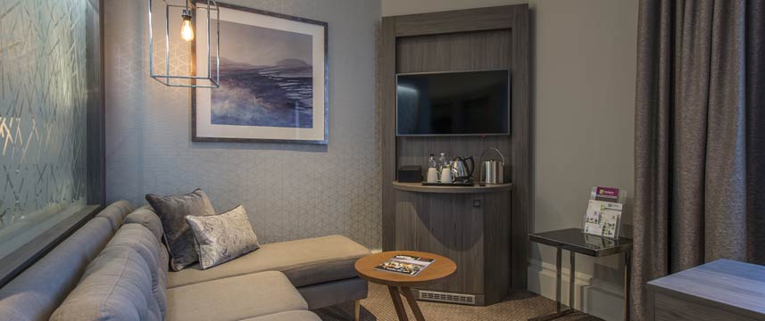 Crowne Plaza Royal Victoria Sheffield - Junior Suite Lounge Crowne Plaza Royal Victoria Sheffield - Junior Suite Lounge