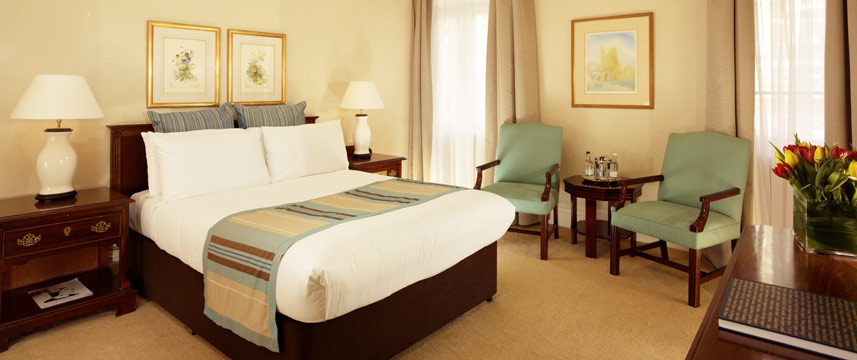 Crowne Plaza St James - Classic Room