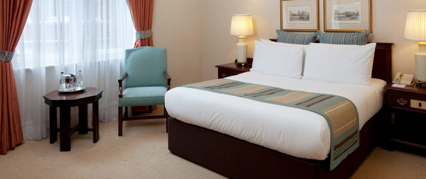 Crowne Plaza St James - Superior Double Room