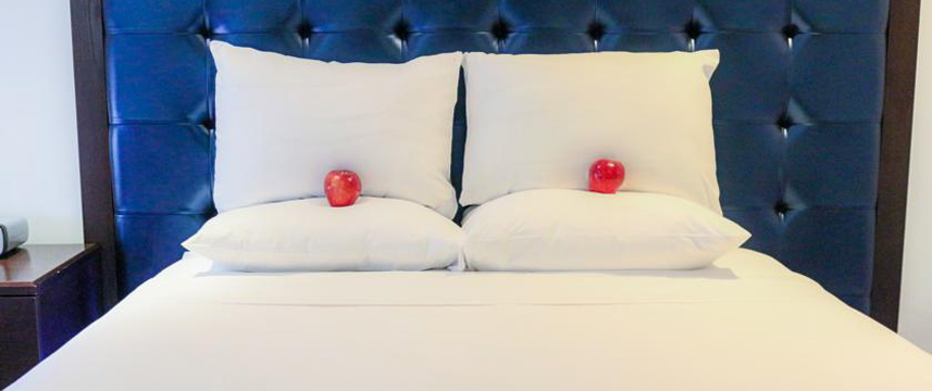 Days Hotel Broadway - Double Bedroom Days Hotel Broadway - Double Bedroom