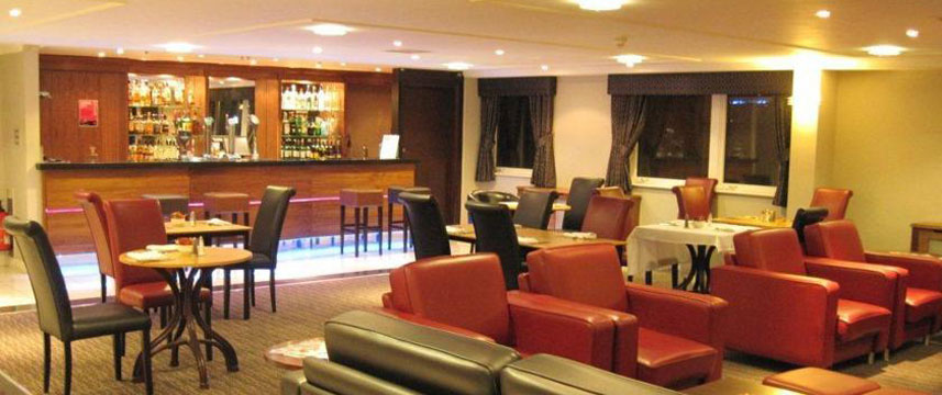 Days Hotel Coventry - Bar Area Days Hotel Coventry - Bar Area