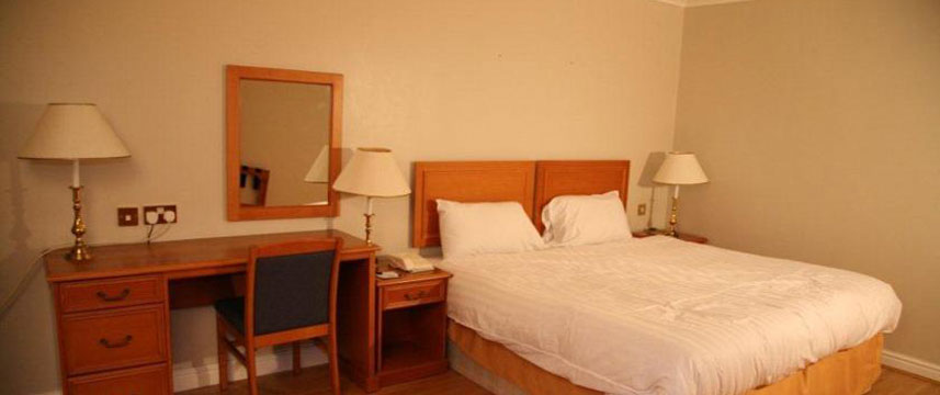 Days Hotel Coventry - Double Room