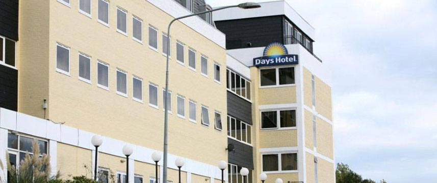 Days Hotel Coventry - Hotel Exterior