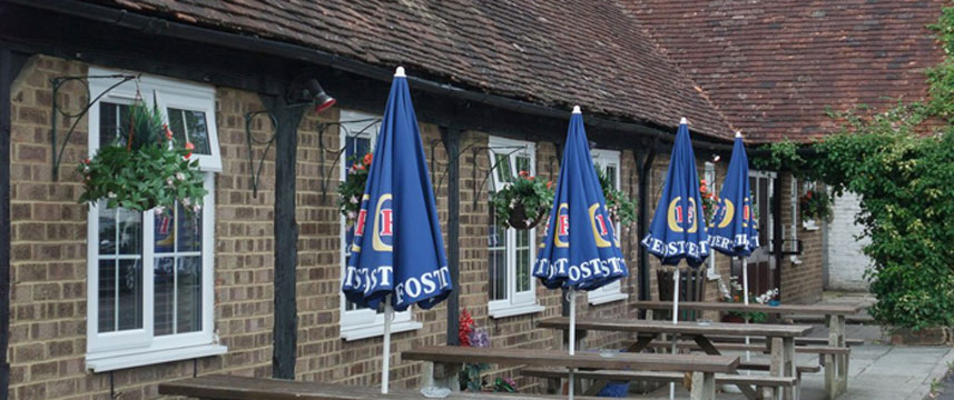 Days Hotel Gatwick Beer Garden Days Hotel Gatwick Beer Garden