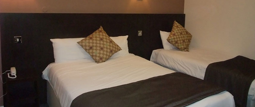 Days Hotel Gatwick Family Bedroom Days Hotel Gatwick Family Bedroom