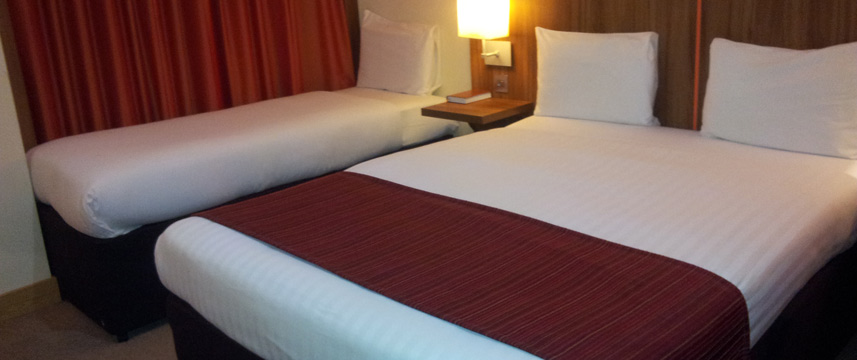 Days Hotel Hounslow Family room Days Hotel Hounslow Family room