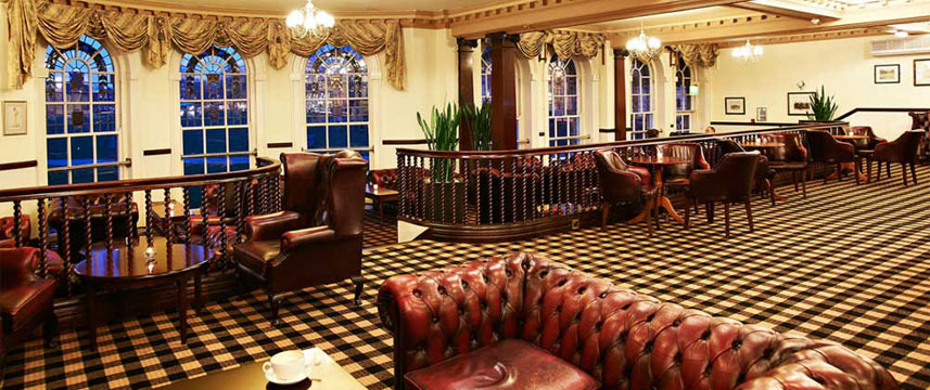 De Vere University Arms Hotel - Lounge De Vere University Arms Hotel - Lounge