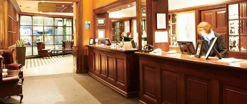 De Vere University Arms Hotel - Reception De Vere University Arms Hotel - Reception