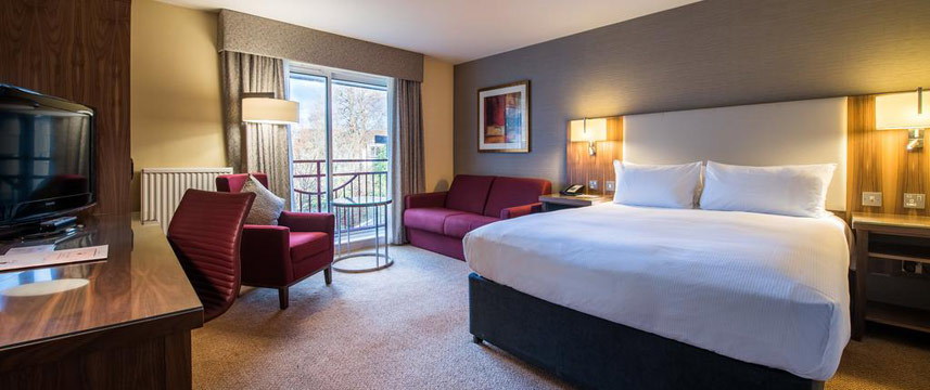DoubleTree by Hilton Aberdeen Treetops - Deluxe Queen Room DoubleTree by Hilton Aberdeen Treetops - Deluxe Queen Room