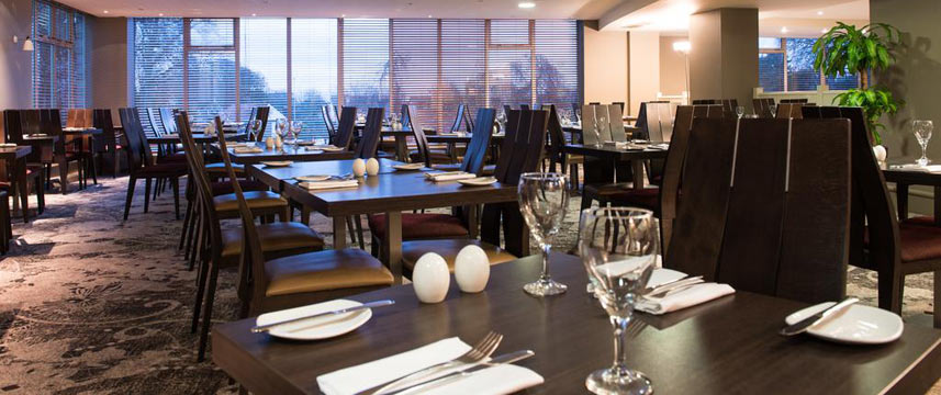 DoubleTree by Hilton Aberdeen Treetops - Restaurant DoubleTree by Hilton Aberdeen Treetops - Restaurant