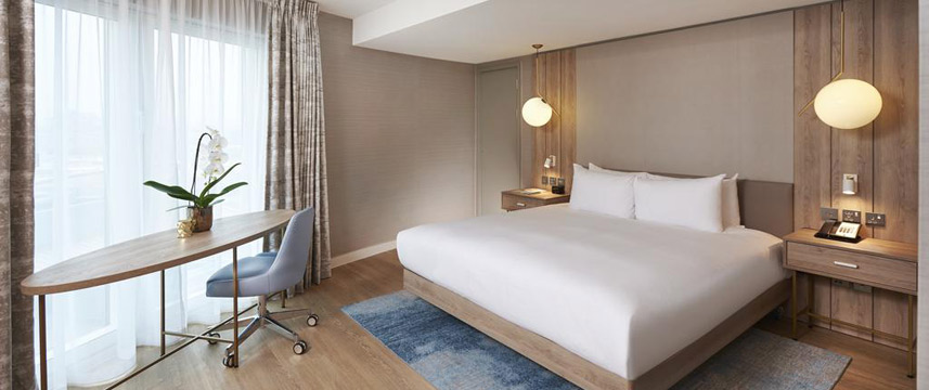 Doubletree By Hilton London Excel King Suite Bed Doubletree By Hilton London Excel King Suite Bed