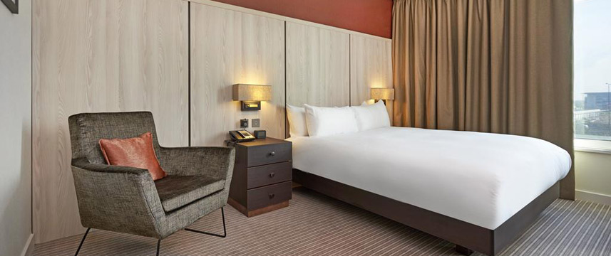 Doubletree By Hilton London Excel Queen Room Doubletree By Hilton London Excel Queen Room