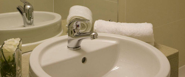 Doubletree Chelsea Jurys Inn Chelsea Bathroom Doubletree Chelsea Jurys Inn Chelsea Bathroom