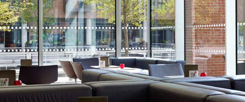 Doubletree Leeds Lounge
