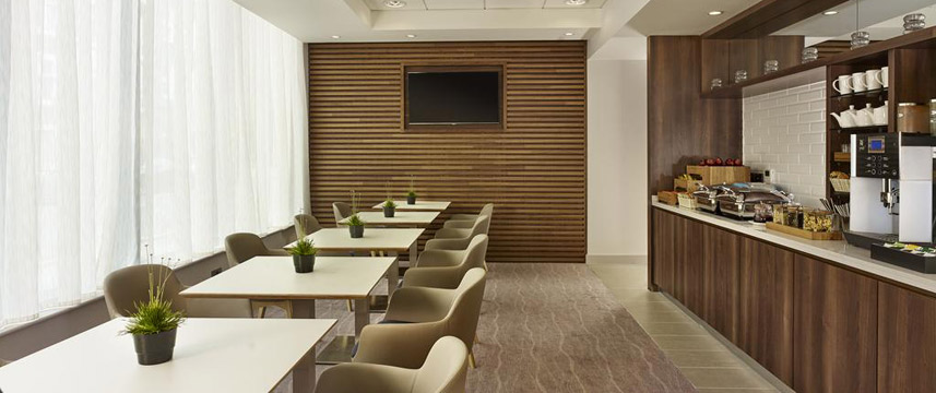 Doubletree London Islington Breakfast Room Doubletree London Islington Breakfast Room